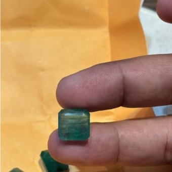 Emerald Zambian 9 70ct - Royal Gems